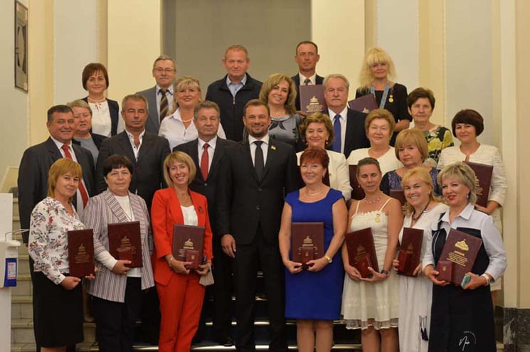 Директор "Спортліцею" в Білій Церкві отримав премію Верховної Ради України