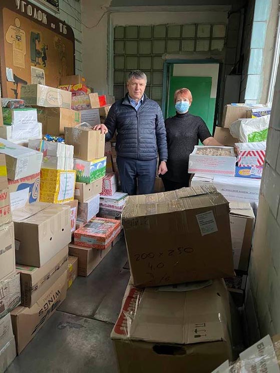 Білоцерківські волонтери передали "великодні кошики" військовим в зоні ООС