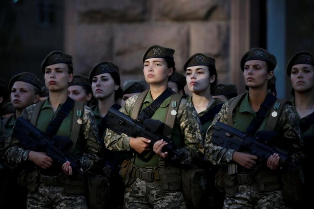 Ухиляння жінок від військового обліку:  які примусові заходи чекають на порушниць