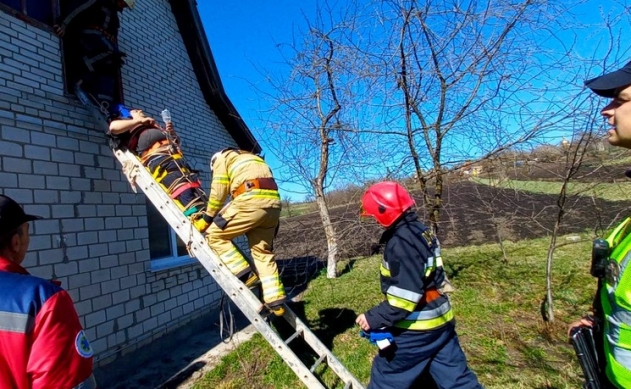 На Білоцерківщині рятувальники допомогли важко травмованому чоловіку